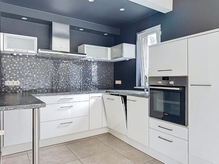 House and apartment for sale